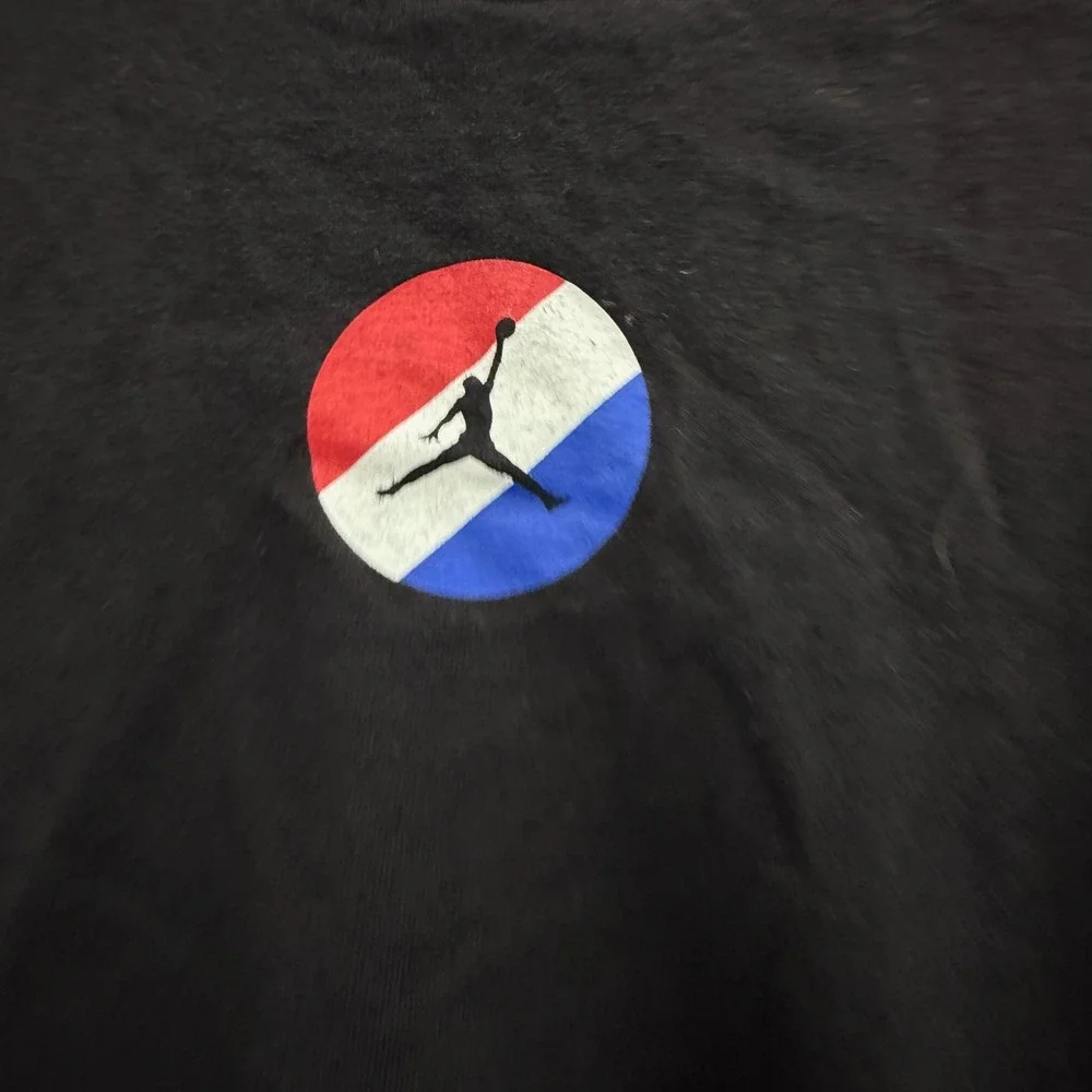 Vintage Air Jordan T Shirt Mens Medium Black Red Blue Logo 90s 2000s Jumpman Tee - Picture 8 of 9